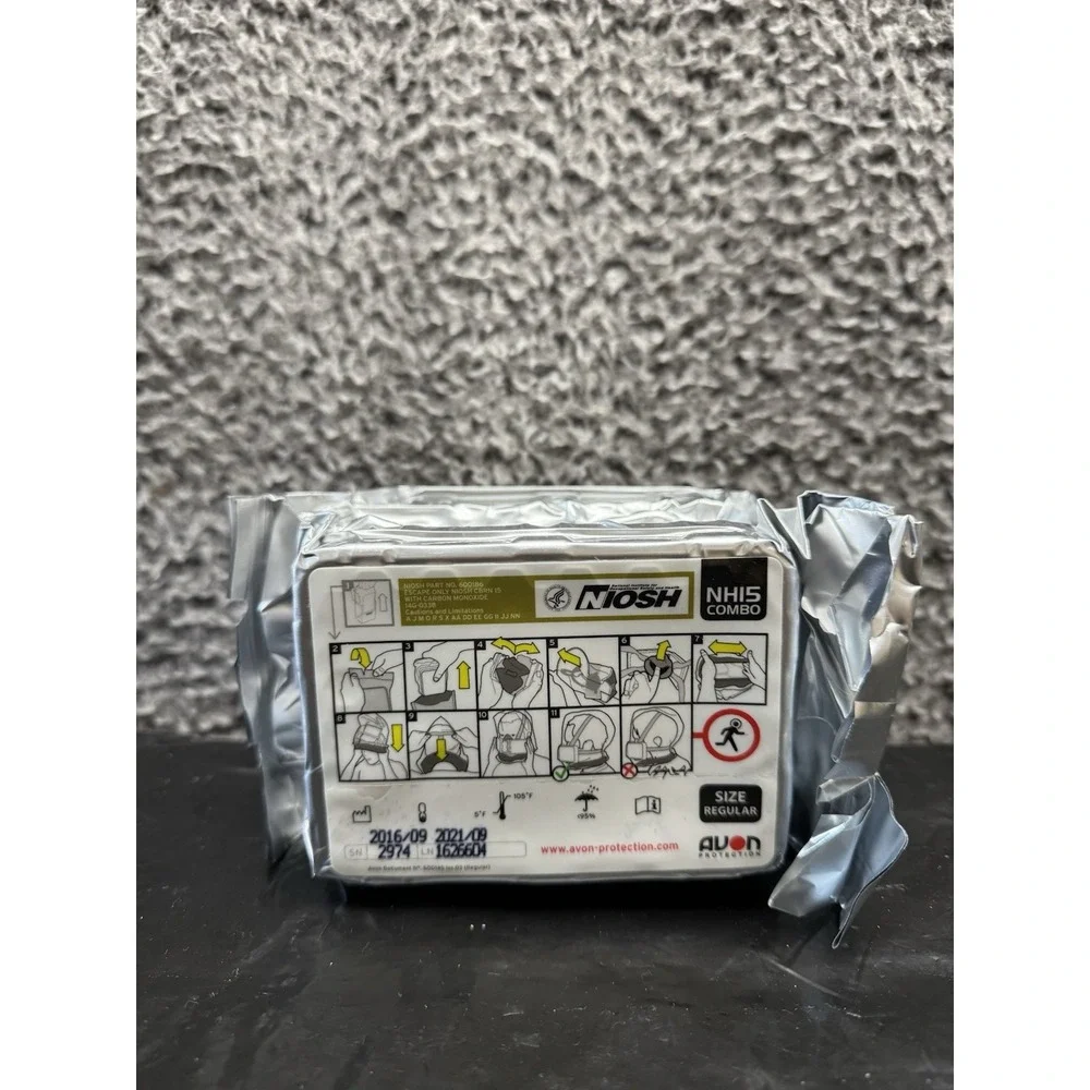 NH15 COMBO‎ W/ Carbon Monoxide Escape Hood NIB, Size Regular